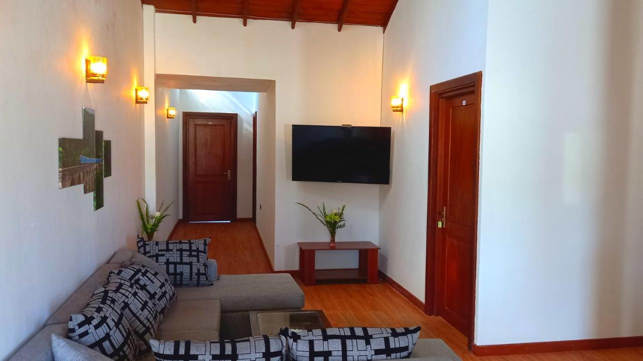 Moonplain Bungalows Νουβάρα Ελίγια Εξωτερικό φωτογραφία